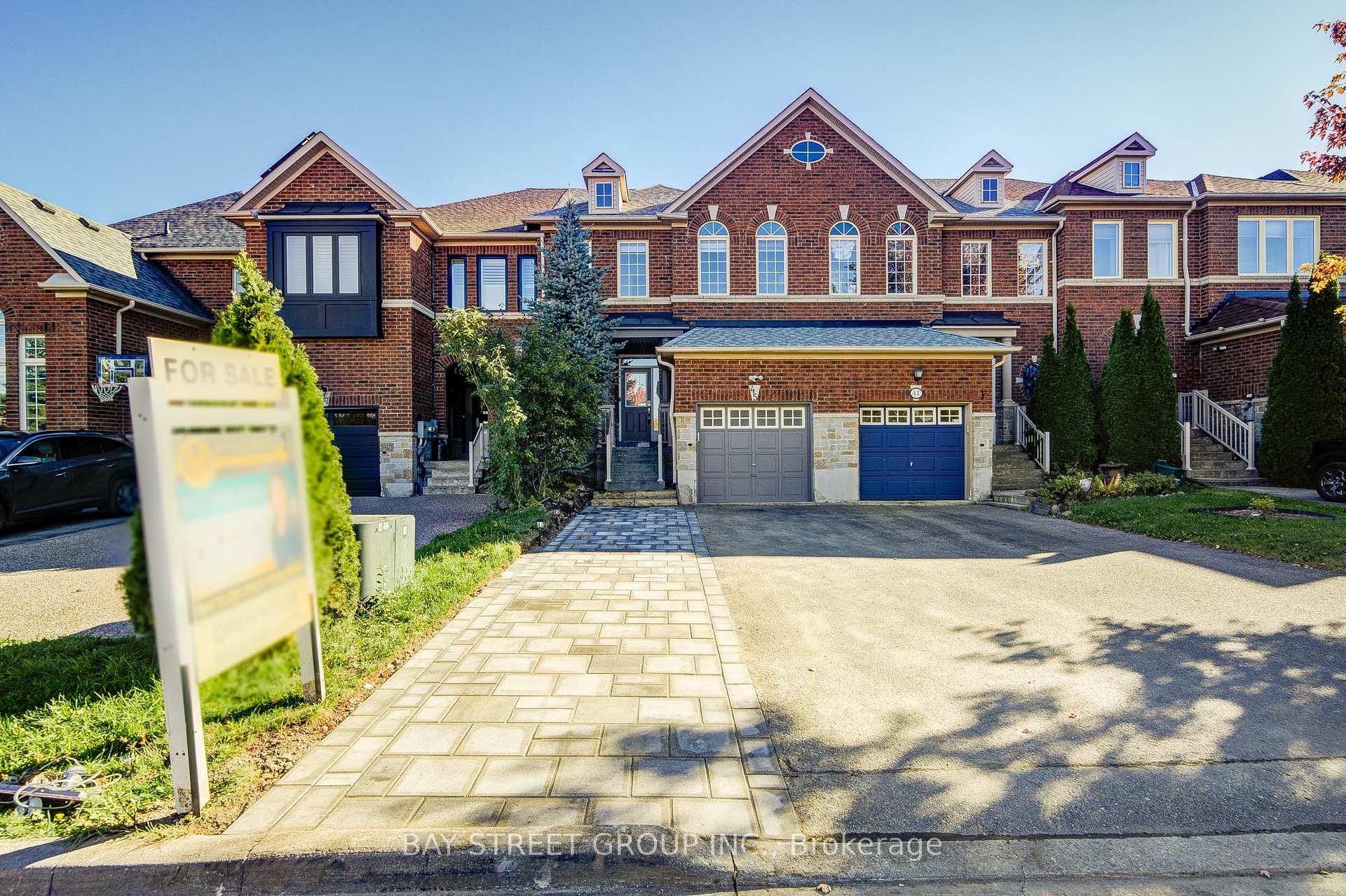 Photo 1 of 45 Starwood Road, Vaughan, Patterson — HOMEH