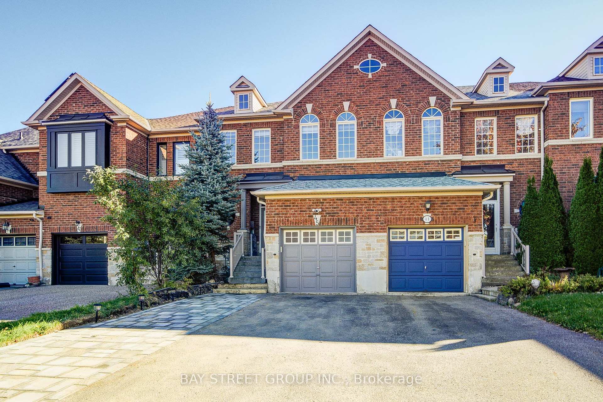 Photo 2 of 45 Starwood Road, Vaughan, Patterson — HOMEH