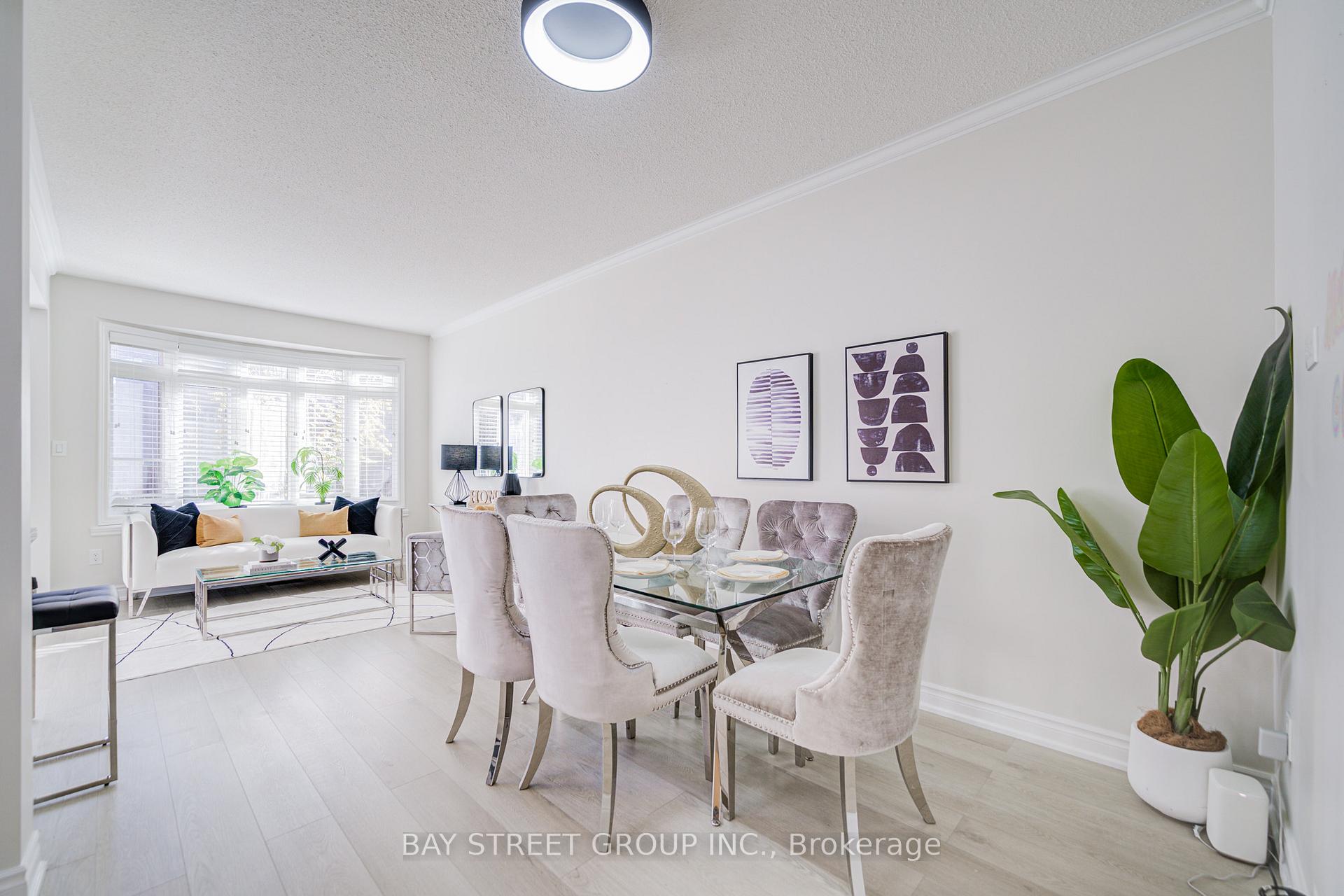 Photo 3 of 45 Starwood Road, Vaughan, Patterson — HOMEH