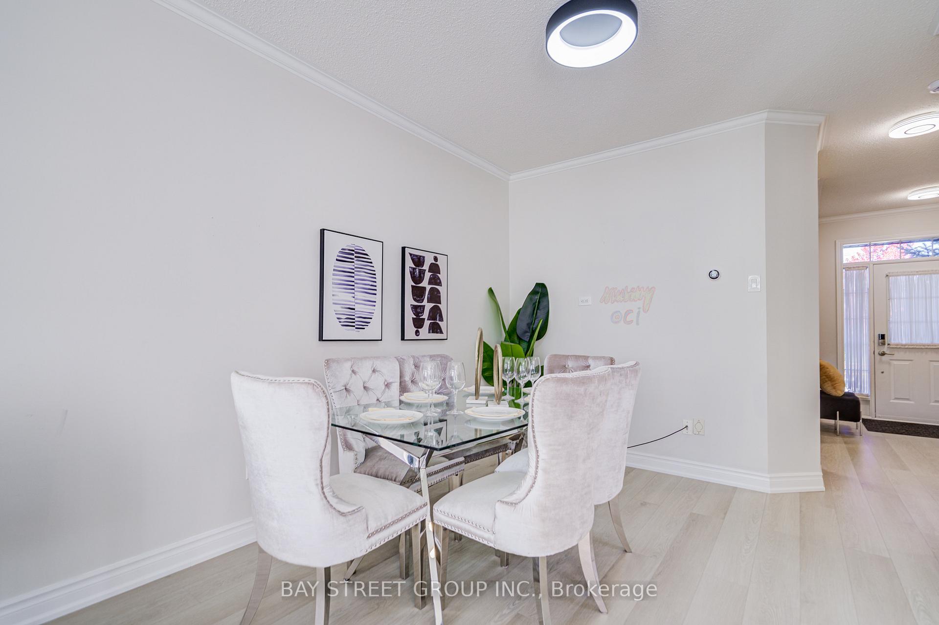 Photo 4 of 45 Starwood Road, Vaughan, Patterson — HOMEH