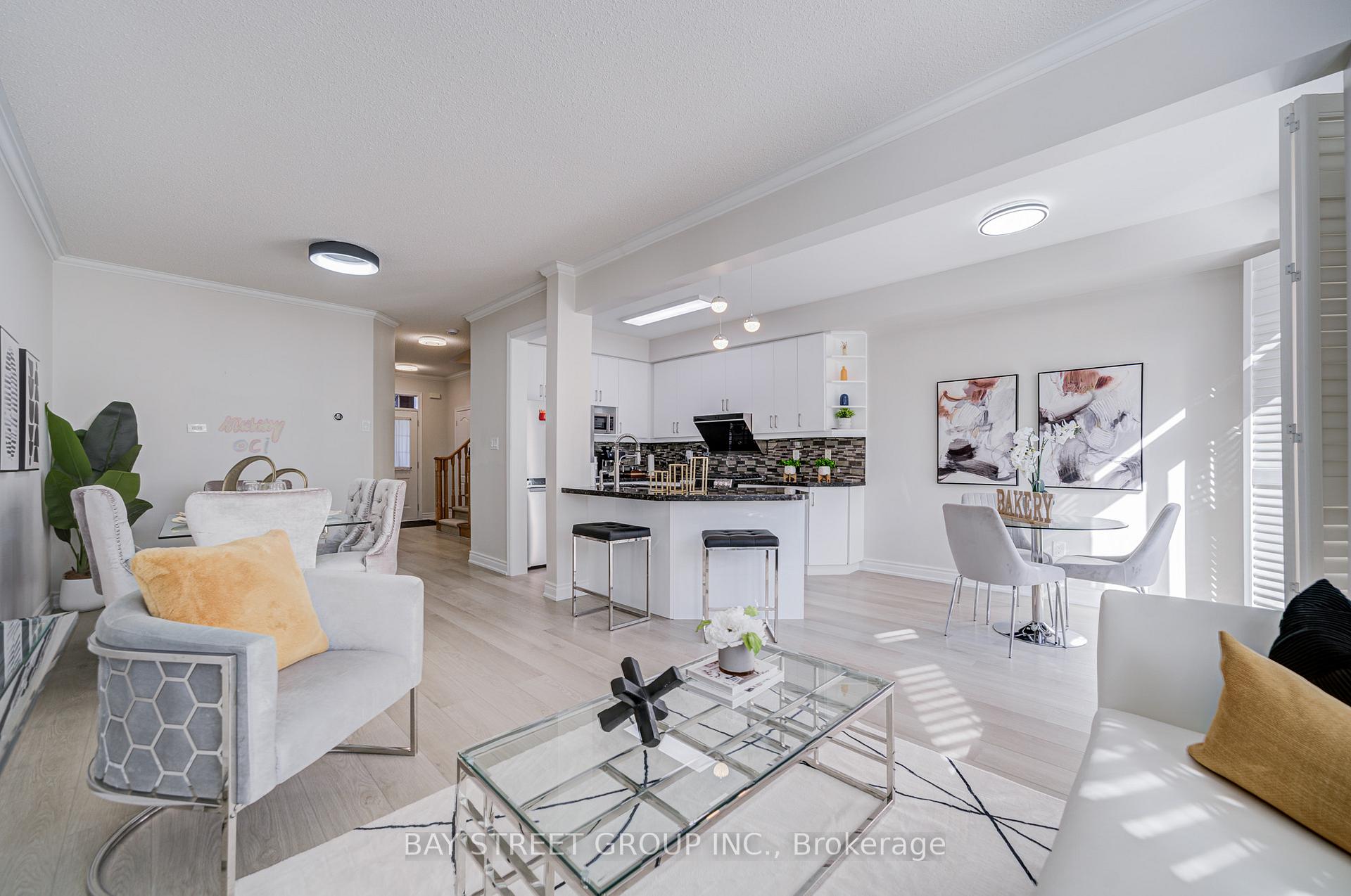 Photo 8 of 45 Starwood Road, Vaughan, Patterson — HOMEH