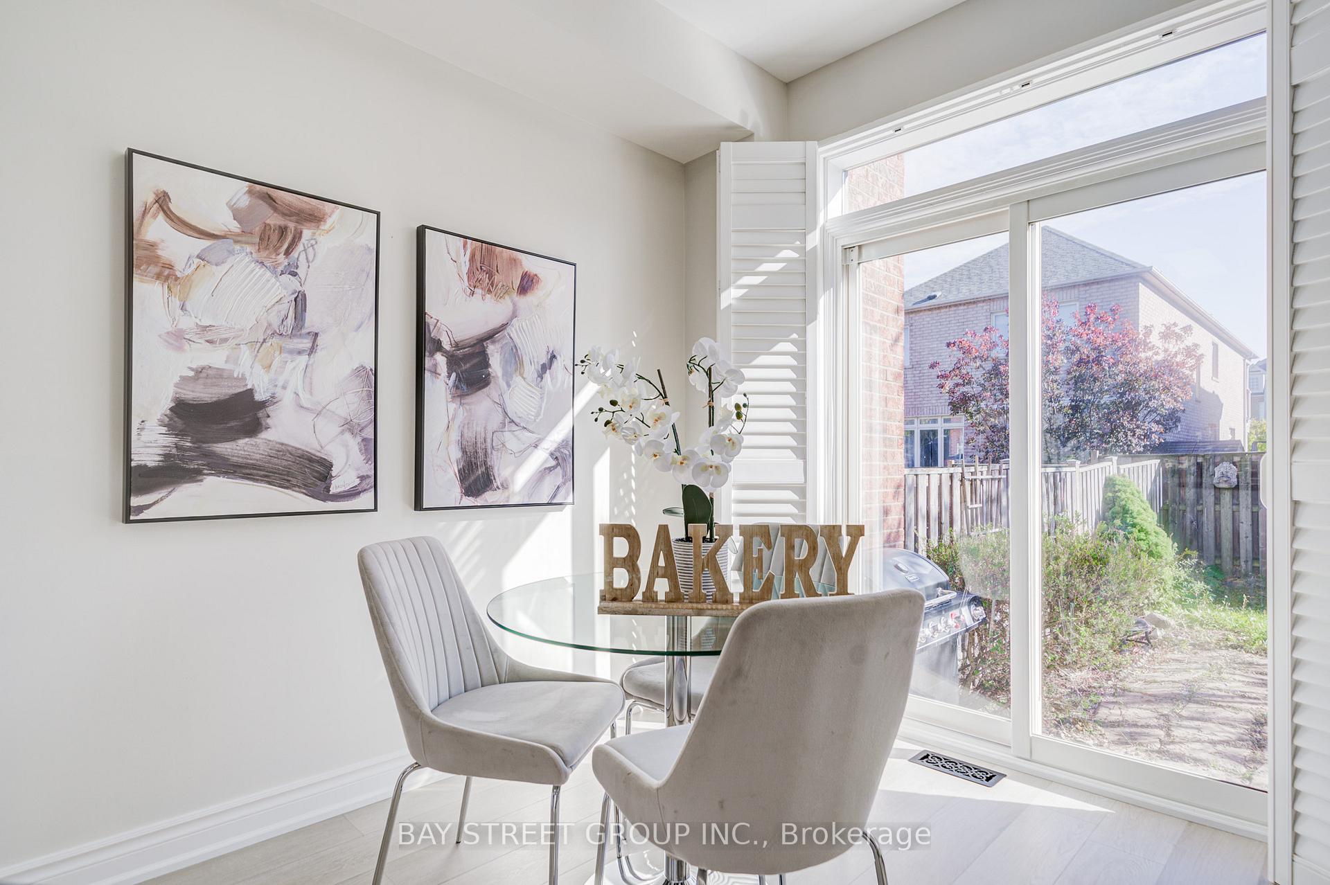 Photo 11 of 45 Starwood Road, Vaughan, Patterson — HOMEH