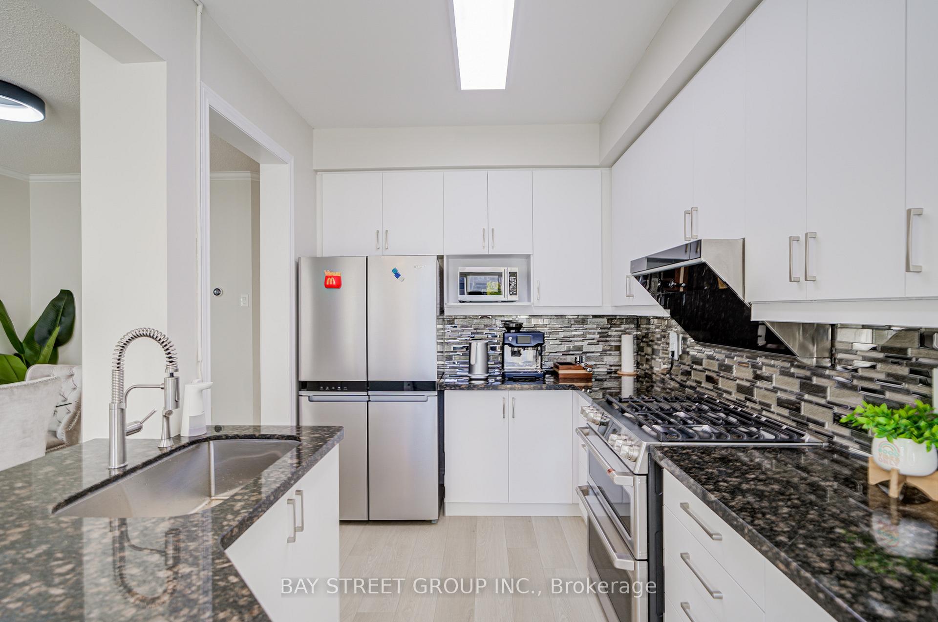 Photo 14 of 45 Starwood Road, Vaughan, Patterson — HOMEH