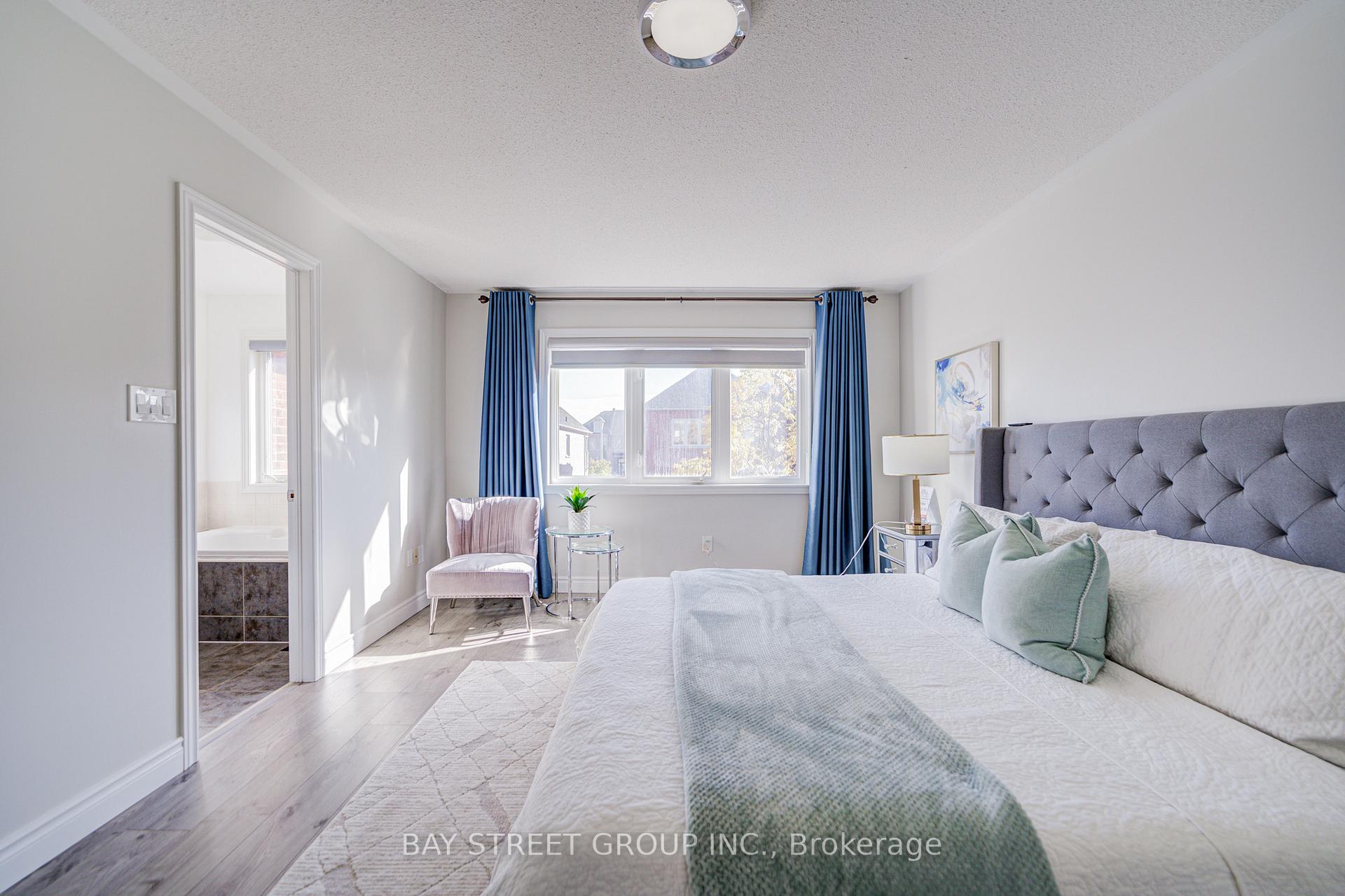 Photo 19 of 45 Starwood Road, Vaughan, Patterson — HOMEH