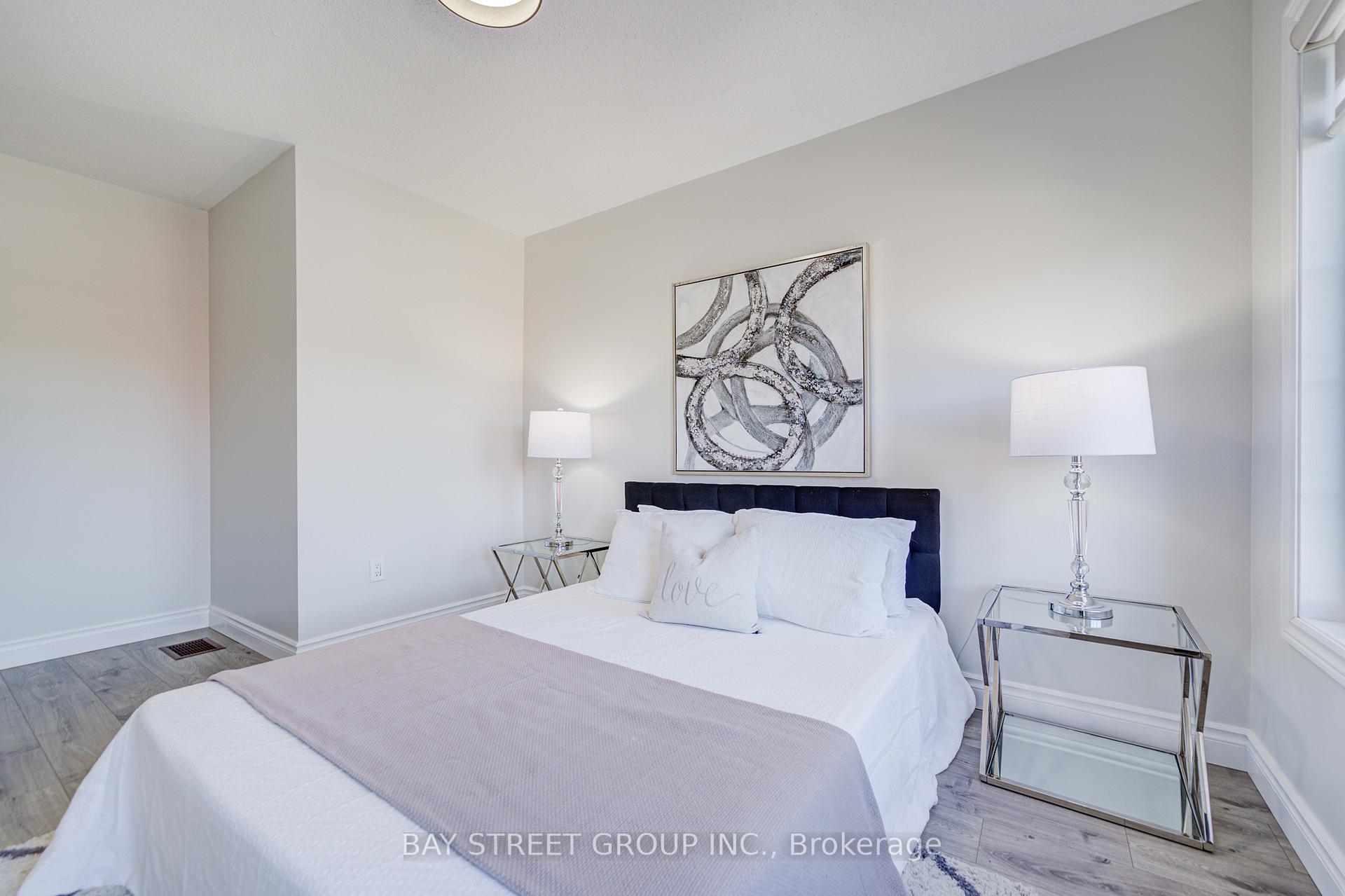 Photo 29 of 45 Starwood Road, Vaughan, Patterson — HOMEH
