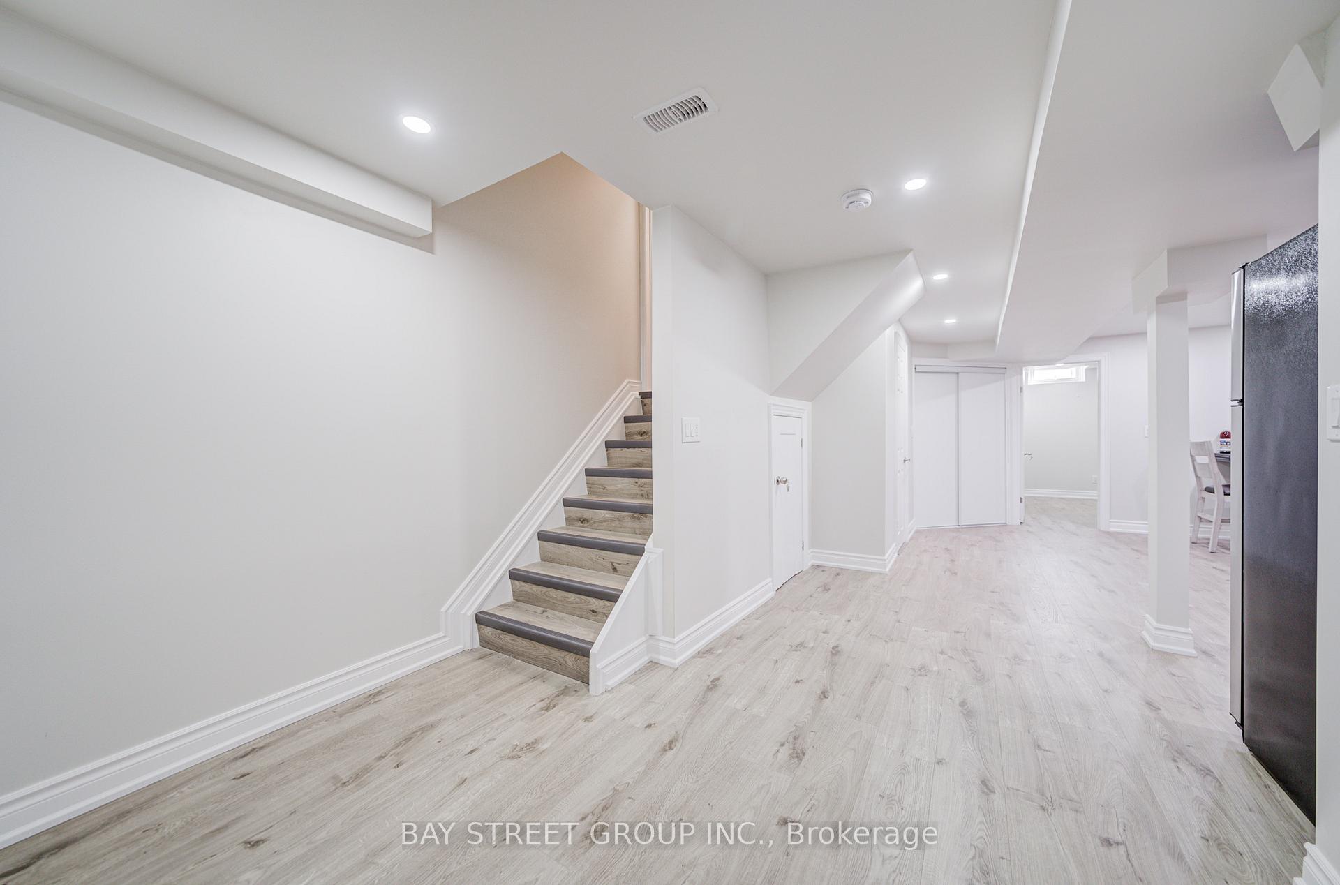 Photo 33 of 45 Starwood Road, Vaughan, Patterson — HOMEH