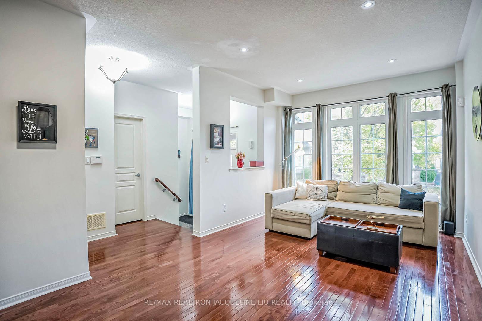 Photo 5 of 14 Balsam Street, Markham, Cornell — HOMEH