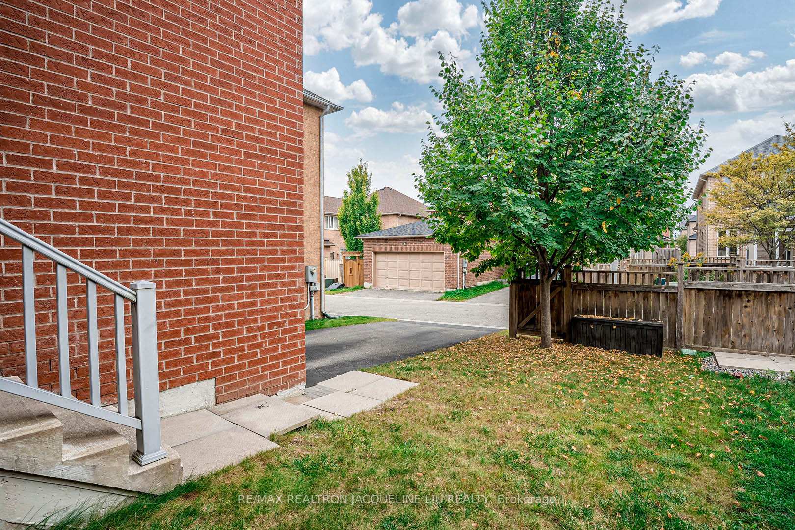 Photo 33 of 14 Balsam Street, Markham, Cornell — HOMEH