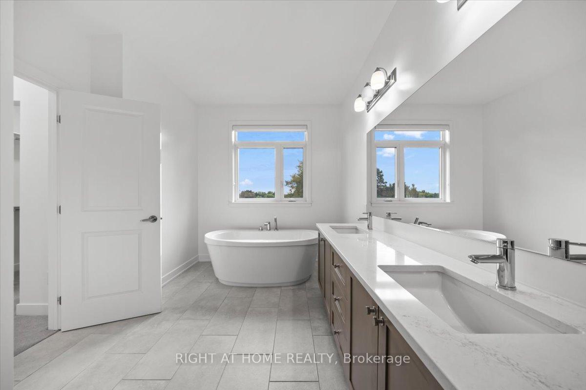 Photo 24 of 610 Kenabeek Terrace, Ottawa, Riverside South/Gloucester Glen — HOMEH