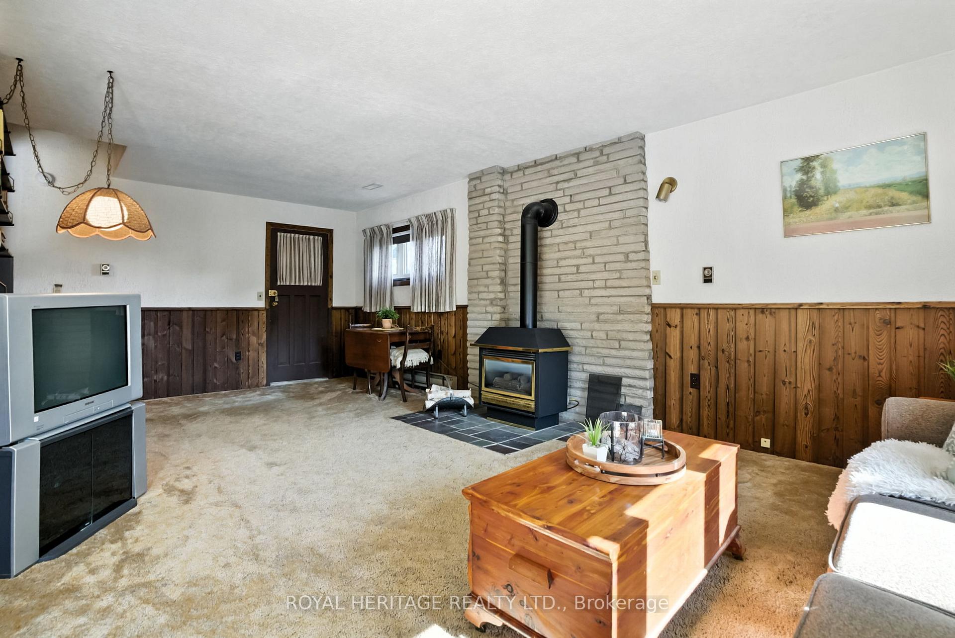 Photo 23 of 186 Meadow Road N, Whitby, Blue Grass Meadows — HOMEH