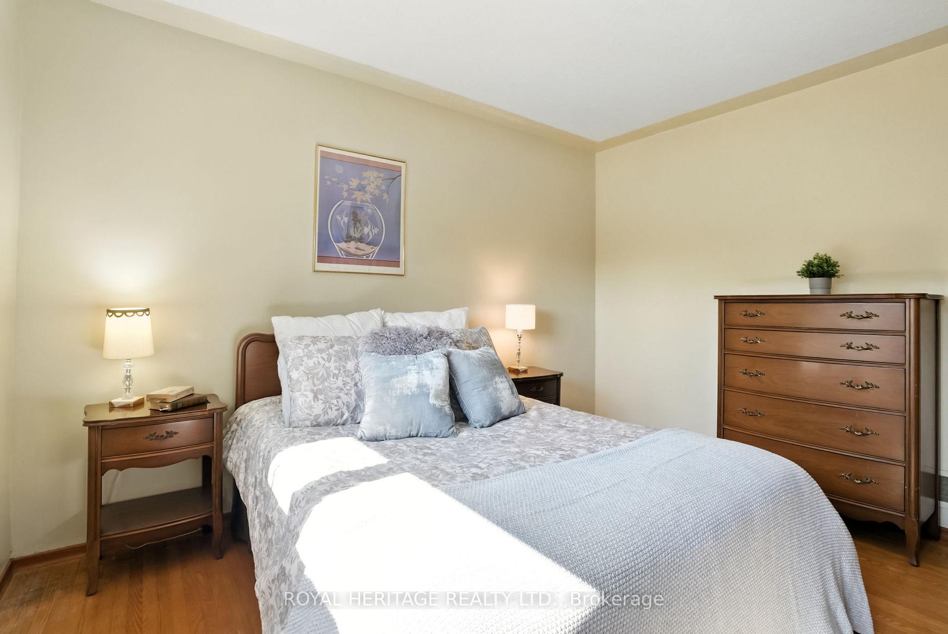 Photo 32 of 186 Meadow Road N, Whitby, Blue Grass Meadows — HOMEH