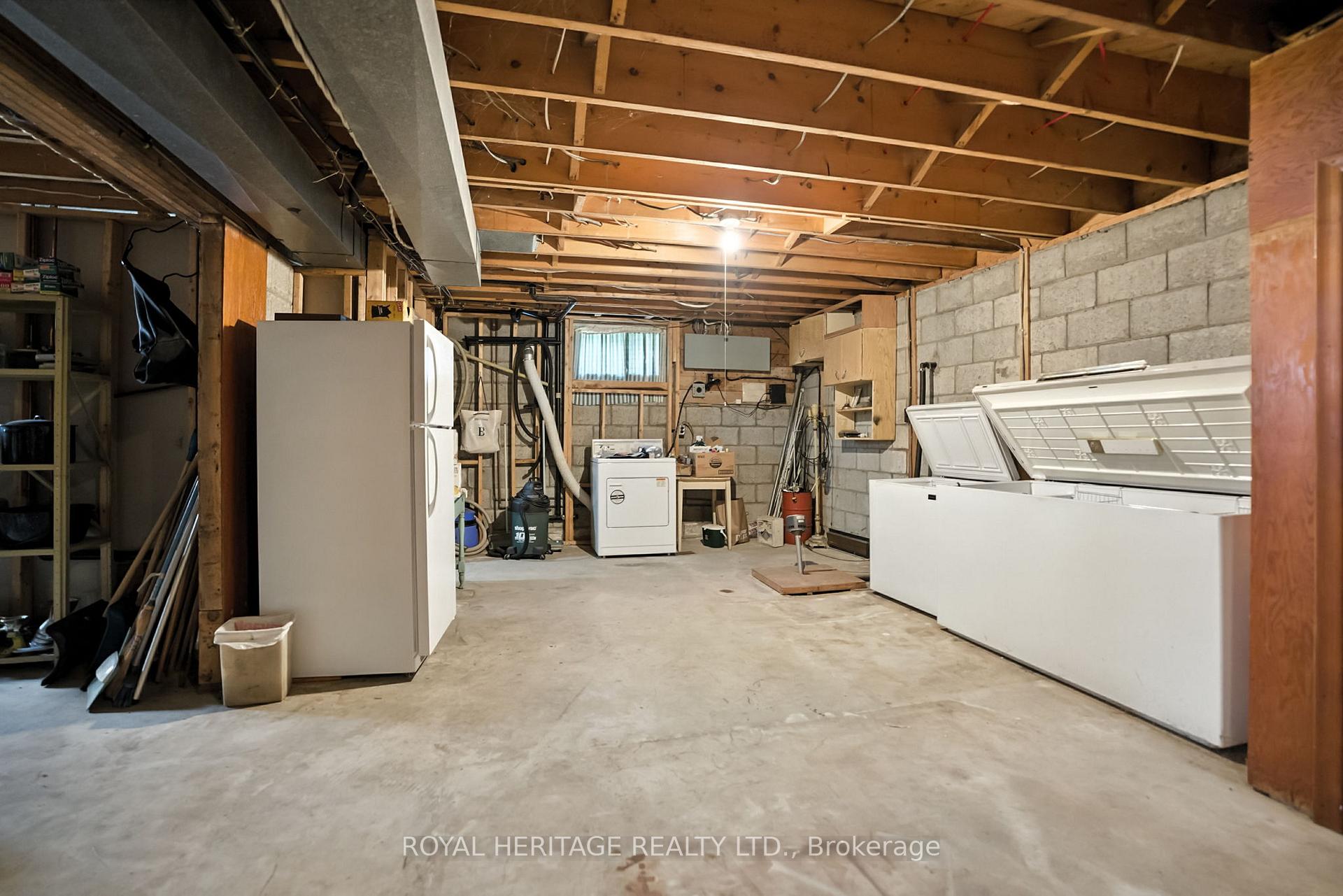 Photo 33 of 186 Meadow Road N, Whitby, Blue Grass Meadows — HOMEH