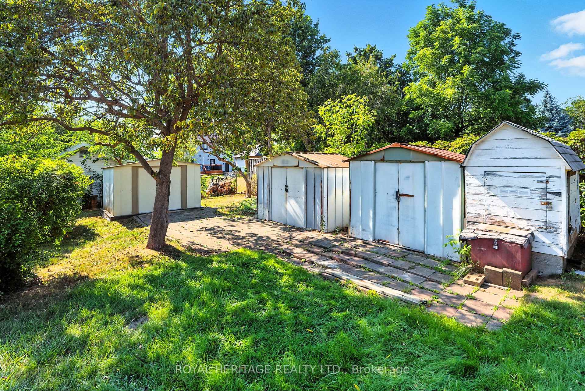 Photo 38 of 186 Meadow Road N, Whitby, Blue Grass Meadows — HOMEH