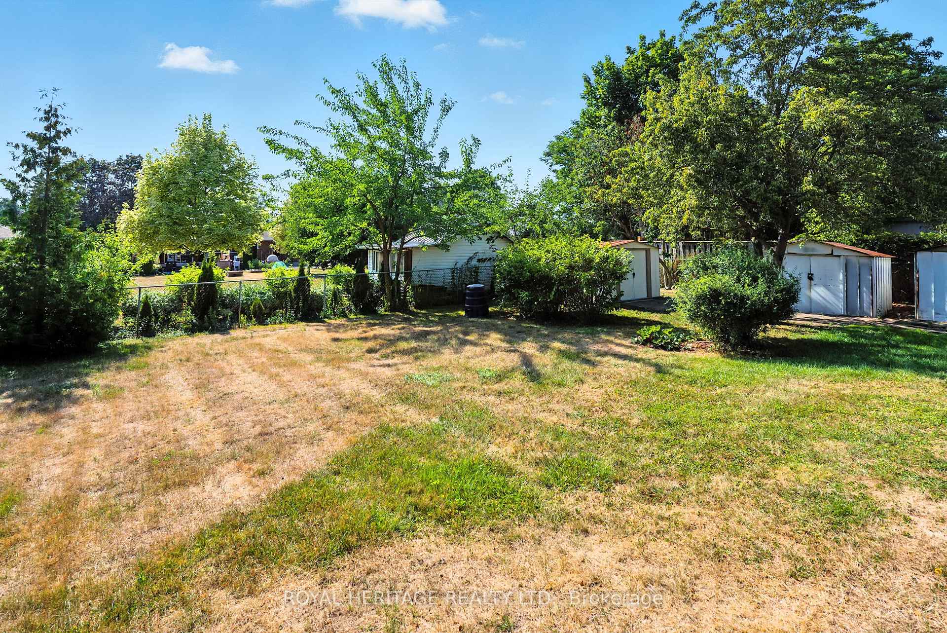 Photo 39 of 186 Meadow Road N, Whitby, Blue Grass Meadows — HOMEH