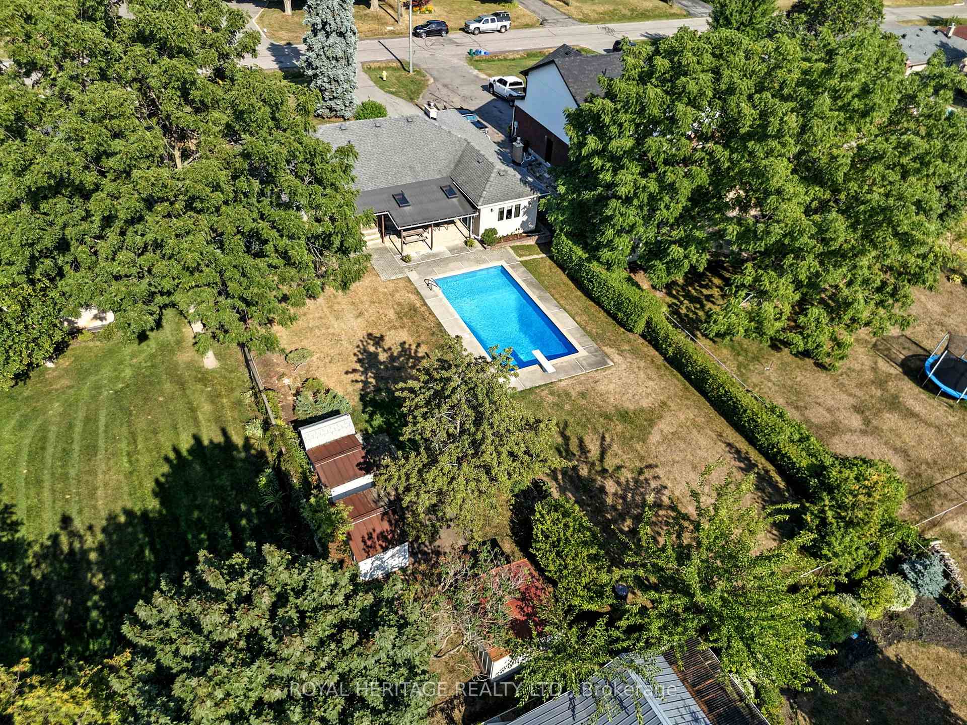 Photo 44 of 186 Meadow Road N, Whitby, Blue Grass Meadows — HOMEH