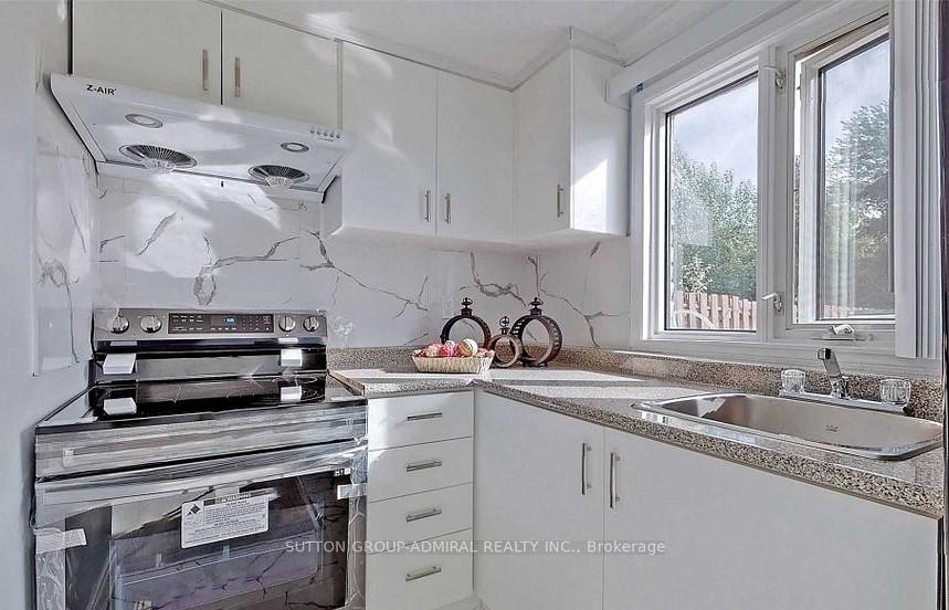 Front of Unit (Basement), 35 Kirby Crescent