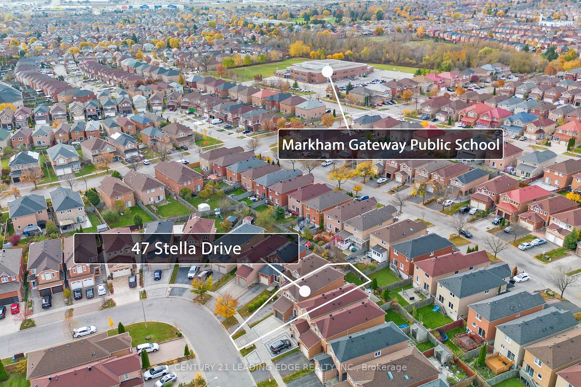 Photo 5 of 47 Stella Drive, Markham, Middlefield — HOMEH