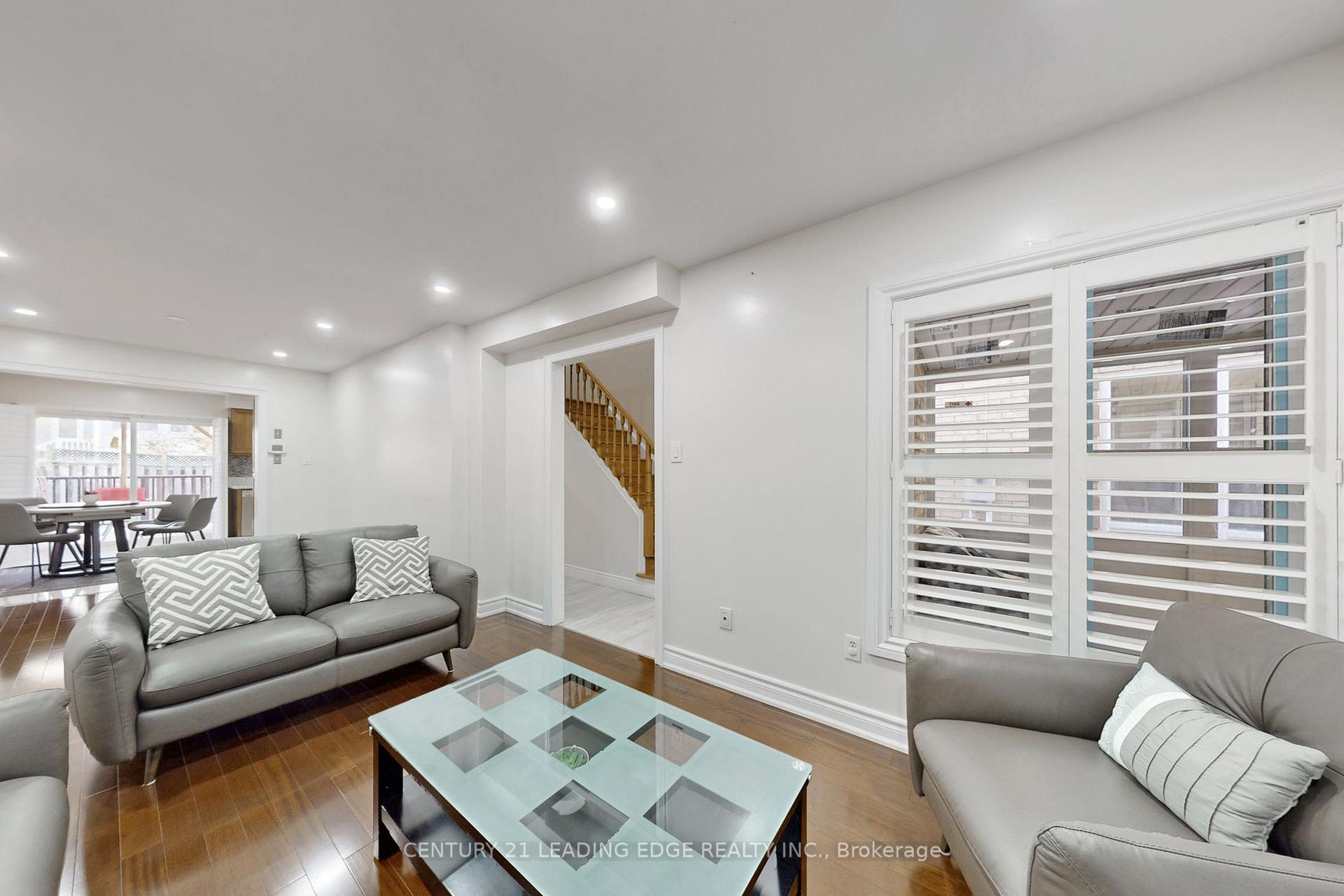 Photo 9 of 47 Stella Drive, Markham, Middlefield — HOMEH