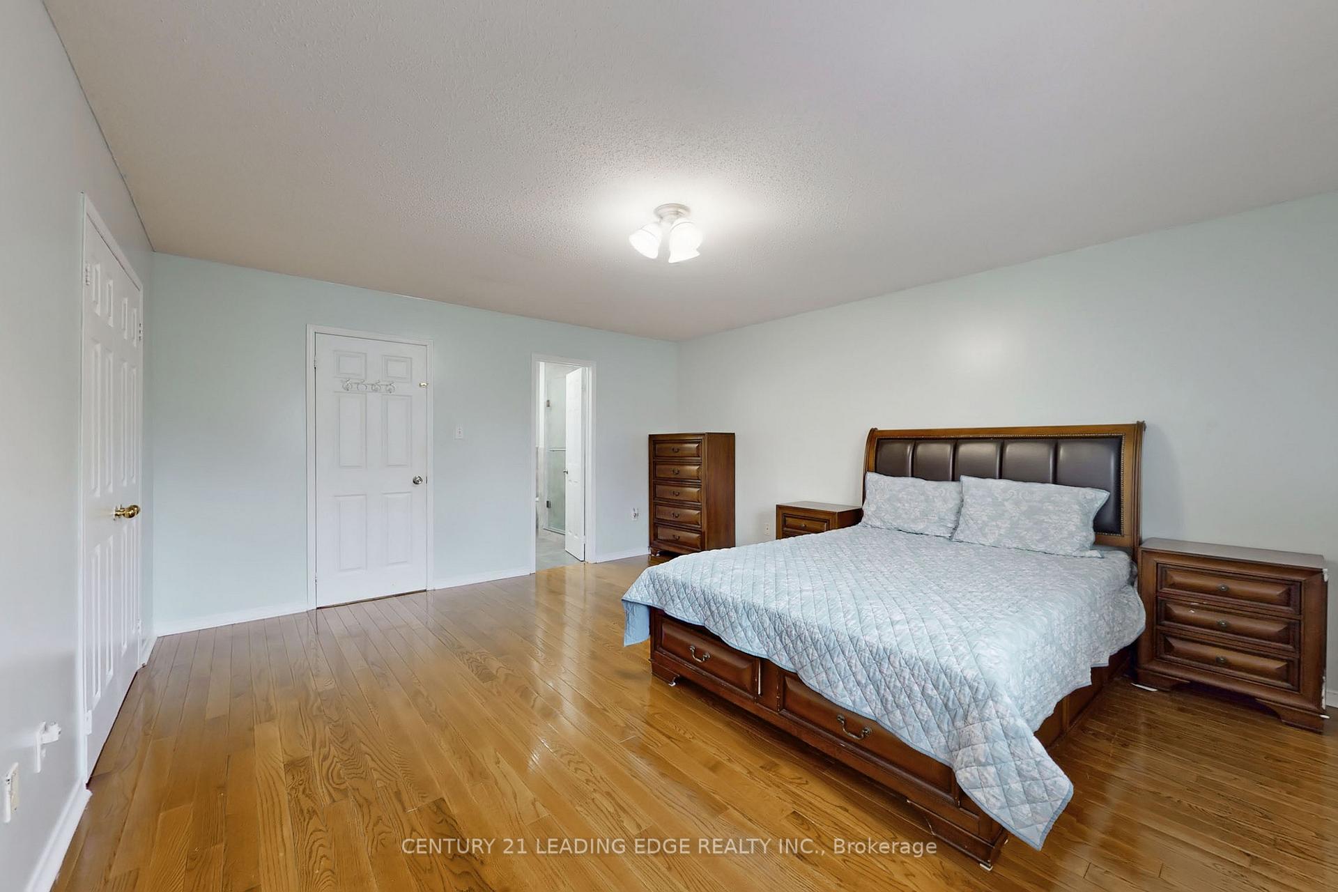 Photo 19 of 47 Stella Drive, Markham, Middlefield — HOMEH