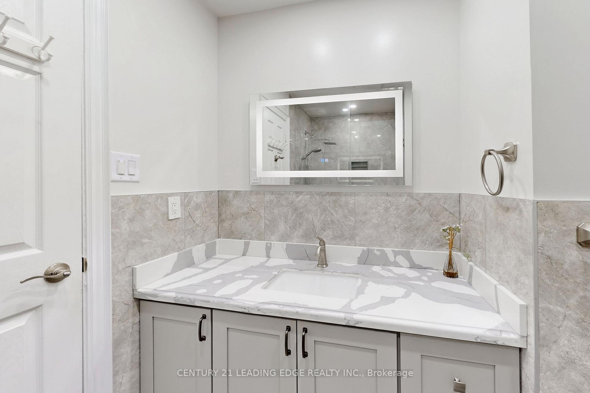 Photo 20 of 47 Stella Drive, Markham, Middlefield — HOMEH