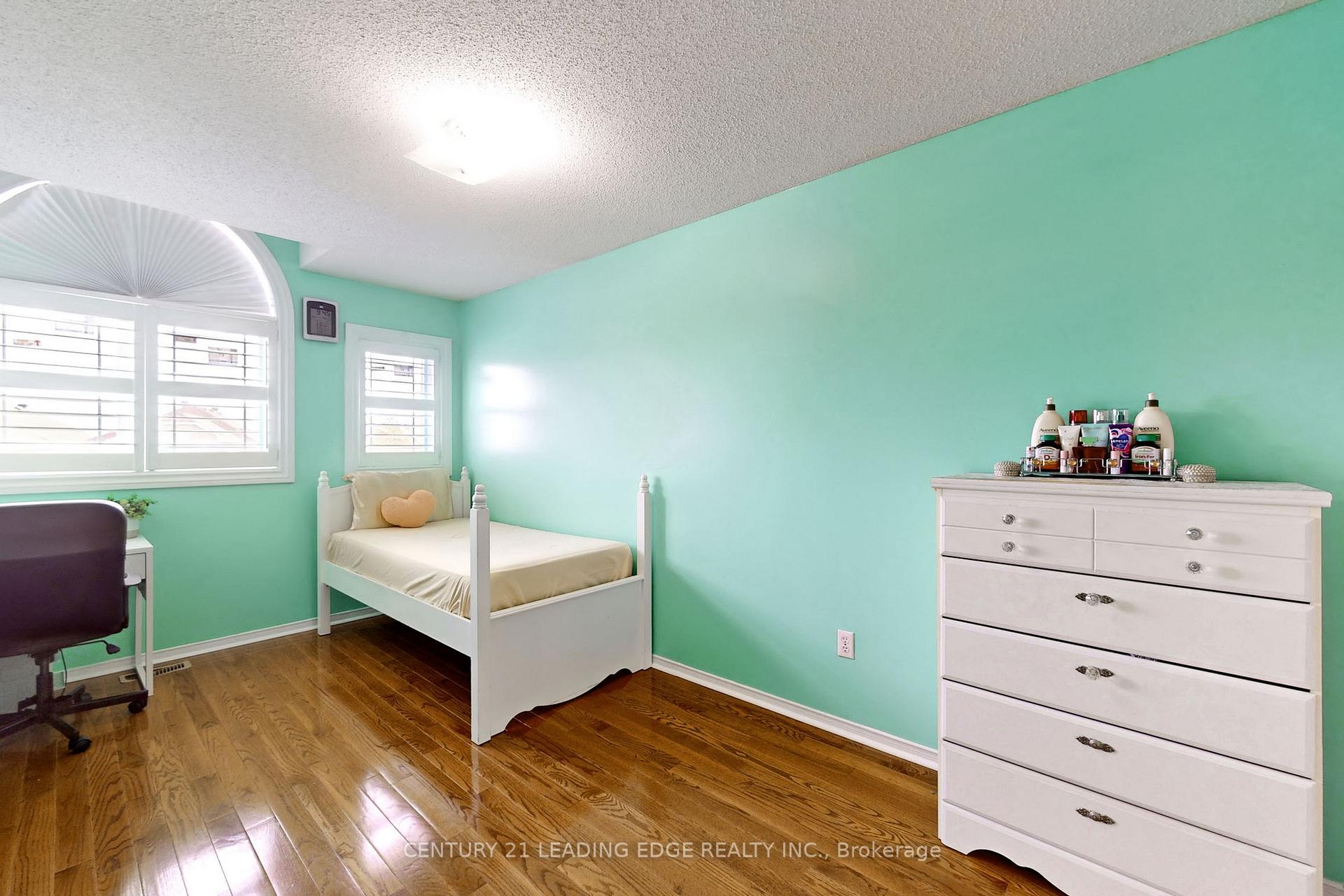 Photo 22 of 47 Stella Drive, Markham, Middlefield — HOMEH