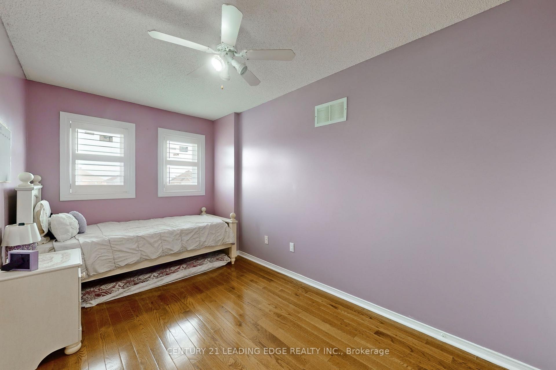 Photo 25 of 47 Stella Drive, Markham, Middlefield — HOMEH