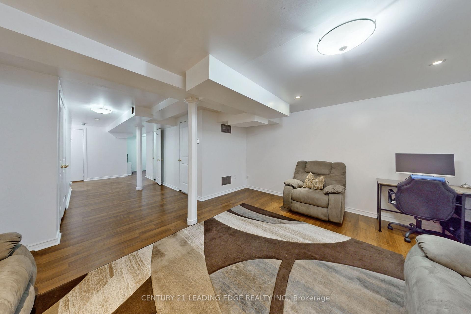 Photo 30 of 47 Stella Drive, Markham, Middlefield — HOMEH