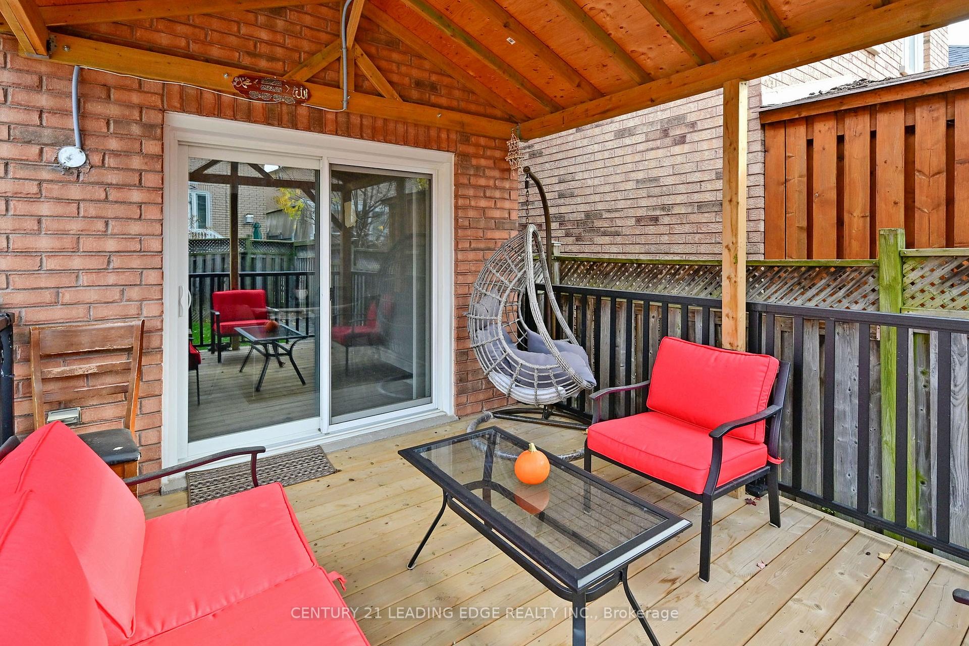 Photo 33 of 47 Stella Drive, Markham, Middlefield — HOMEH