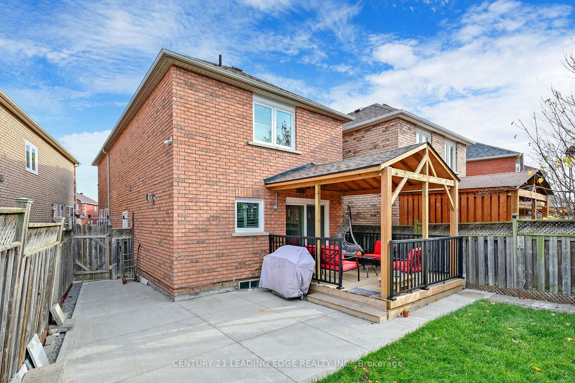 Photo 35 of 47 Stella Drive, Markham, Middlefield — HOMEH