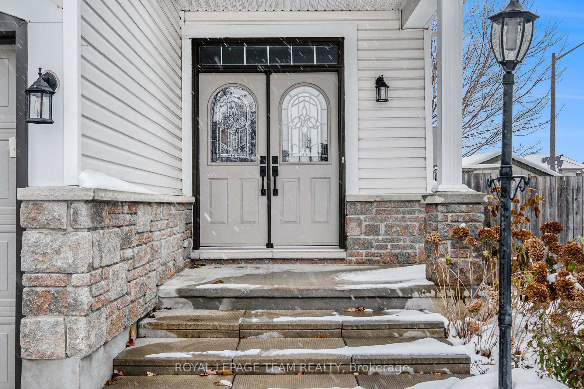 Photo 2 of 218 Deercroft Avenue, Ottawa, Barrhaven - Longfields — HOMEH