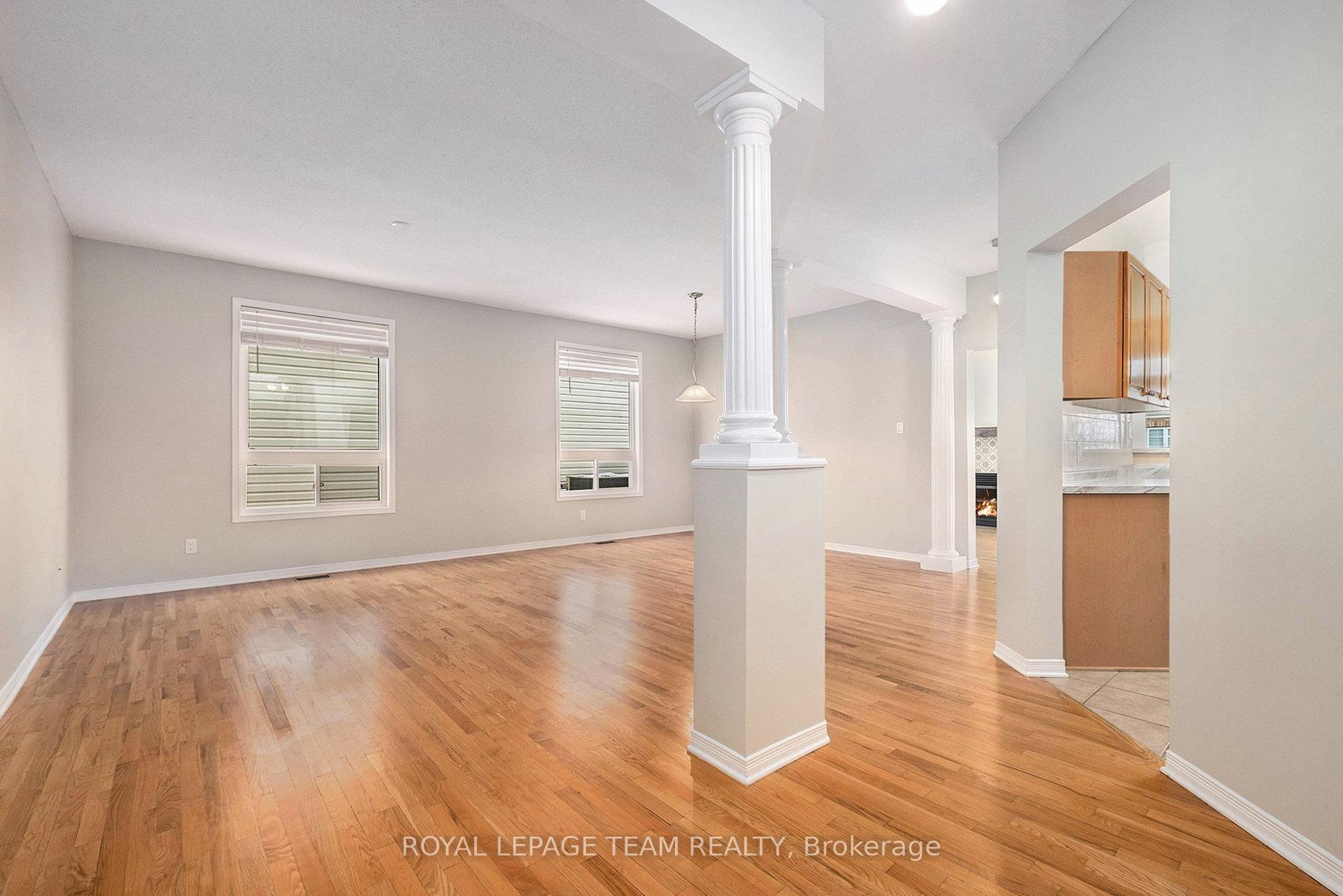 Photo 4 of 218 Deercroft Avenue, Ottawa, Barrhaven - Longfields — HOMEH
