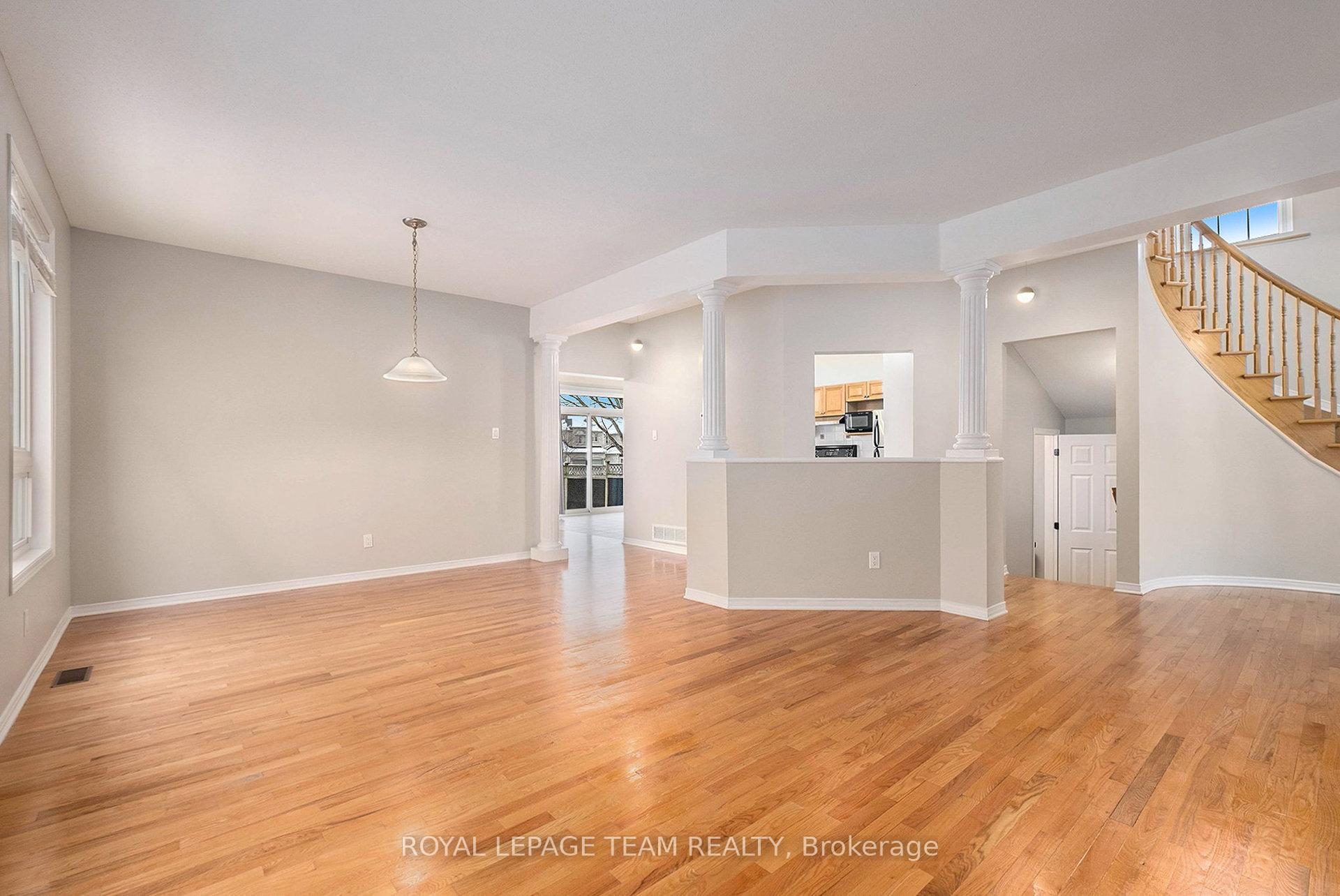 Photo 5 of 218 Deercroft Avenue, Ottawa, Barrhaven - Longfields — HOMEH