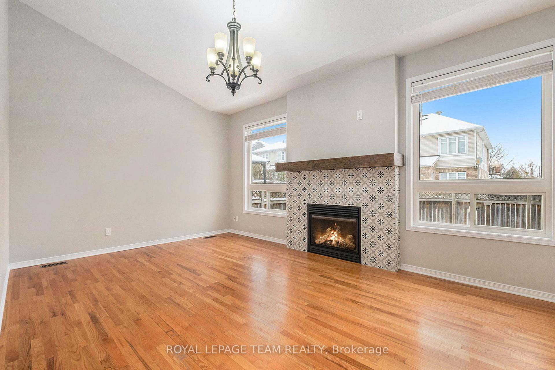 Photo 7 of 218 Deercroft Avenue, Ottawa, Barrhaven - Longfields — HOMEH
