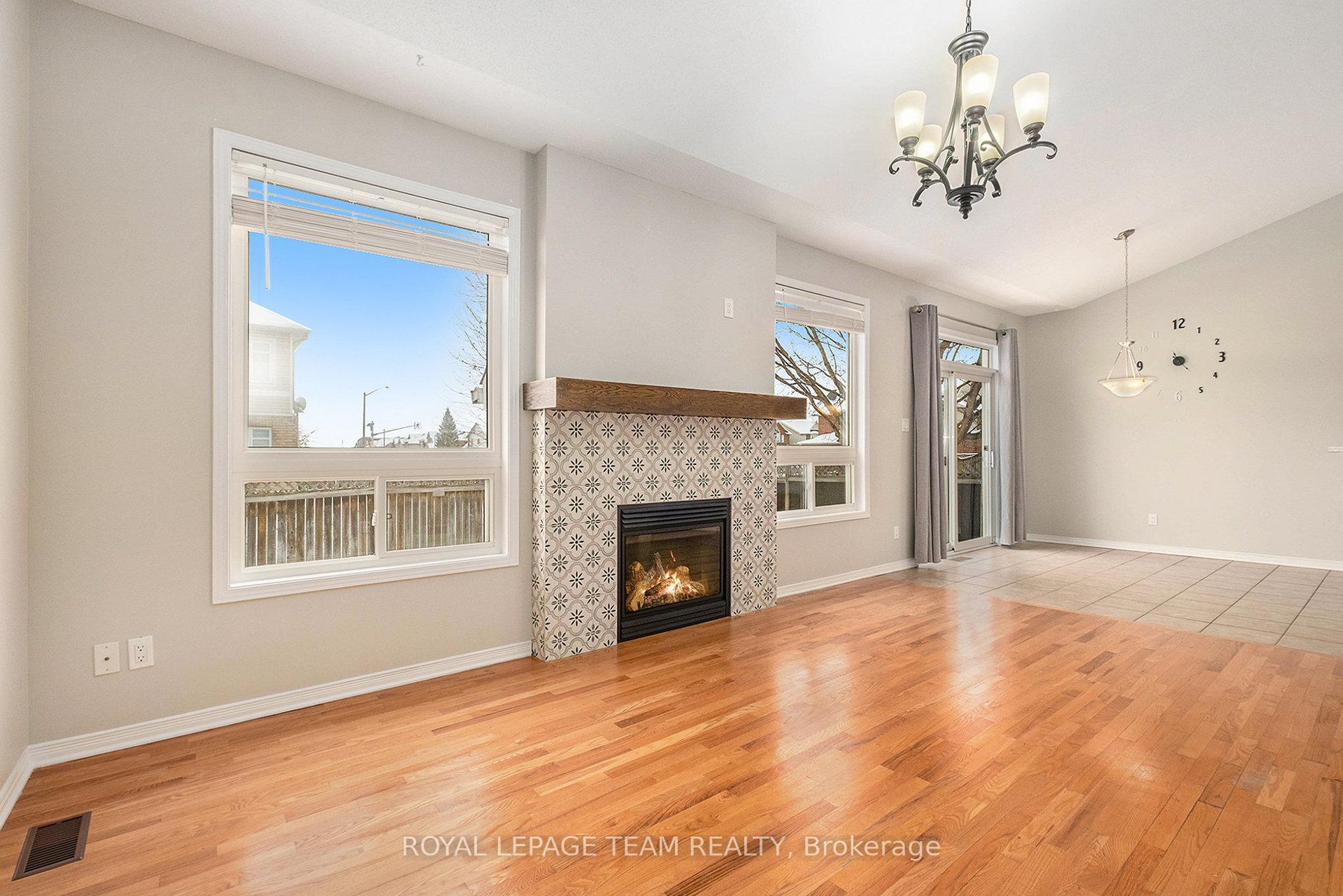 Photo 8 of 218 Deercroft Avenue, Ottawa, Barrhaven - Longfields — HOMEH