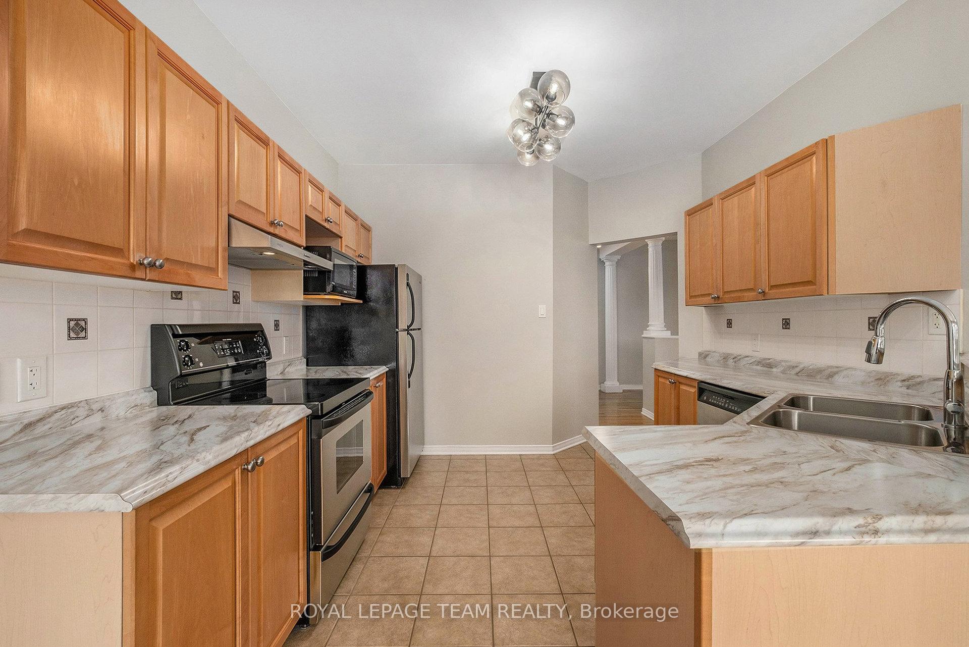 Photo 13 of 218 Deercroft Avenue, Ottawa, Barrhaven - Longfields — HOMEH