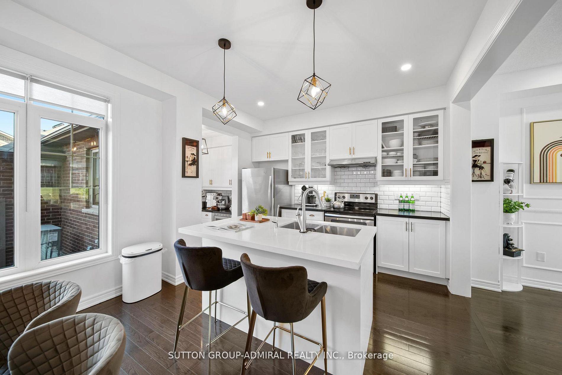 Photo 5 of 49 East's Corners Boulevard, Vaughan, Kleinburg — HOMEH