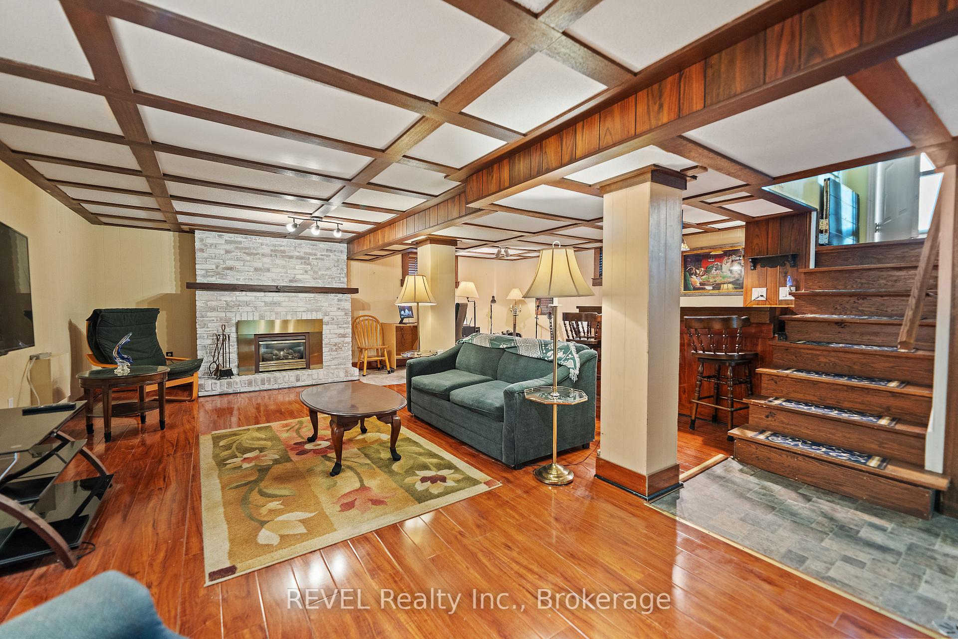 Photo 26 of 21 Westmount Crescent, Welland, Prince Charles — HOMEH