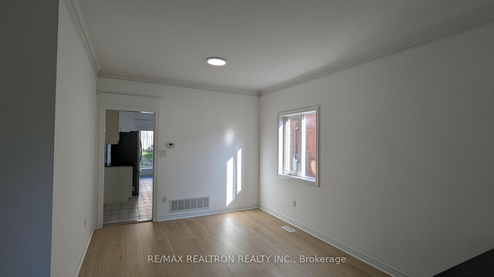 Photo 4 of 4 Pitfield Avenue, Whitby, Rolling Acres — HOMEH