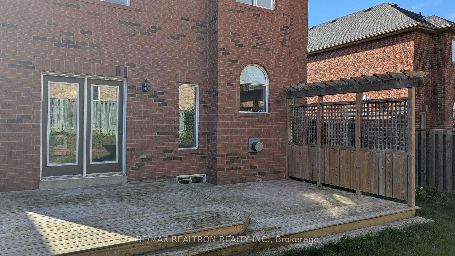 Photo 44 of 4 Pitfield Avenue, Whitby, Rolling Acres — HOMEH