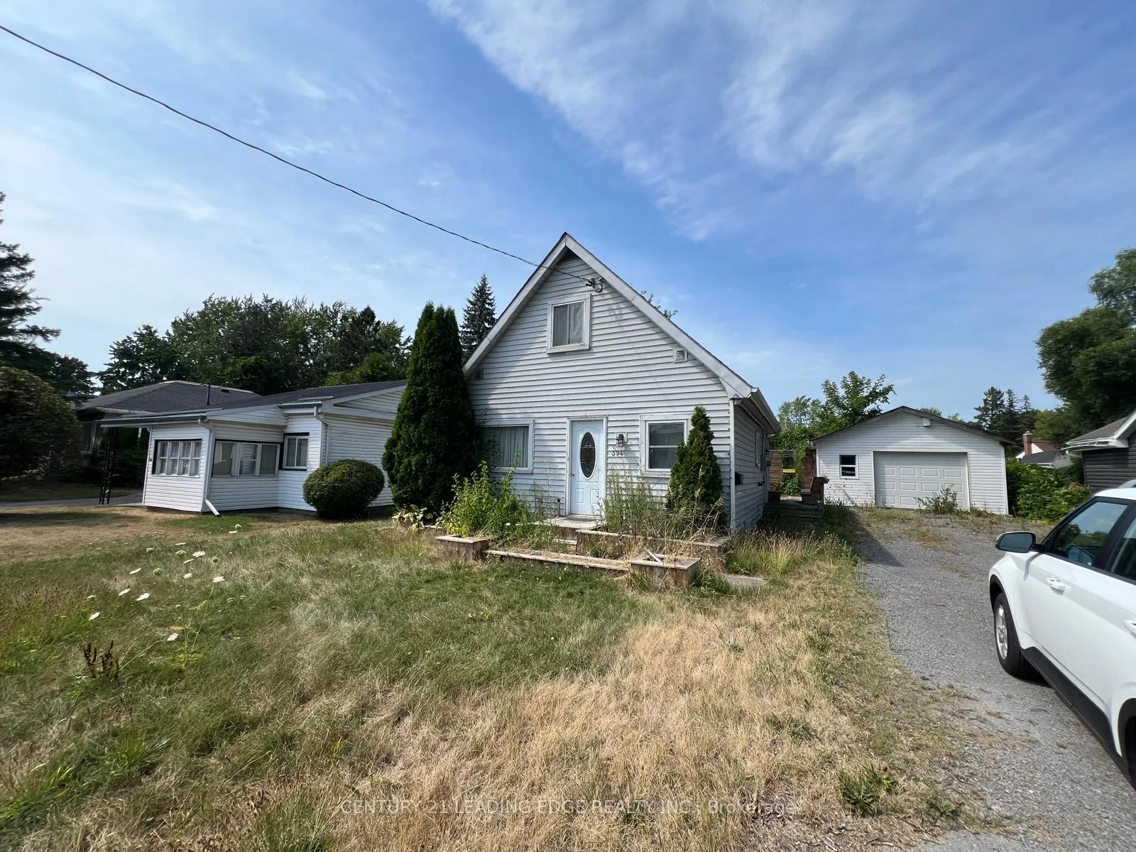 Front of 394 Bridge Street E