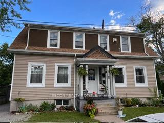 Front of 11 Merritt Street S