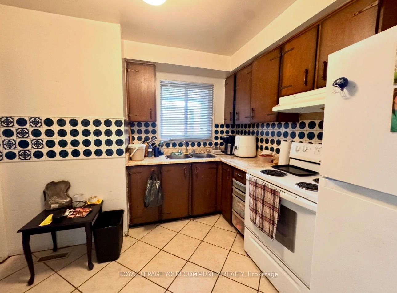 Photo 13 of 80 Hord Crescent, Vaughan, Lakeview Estates — HOMEH