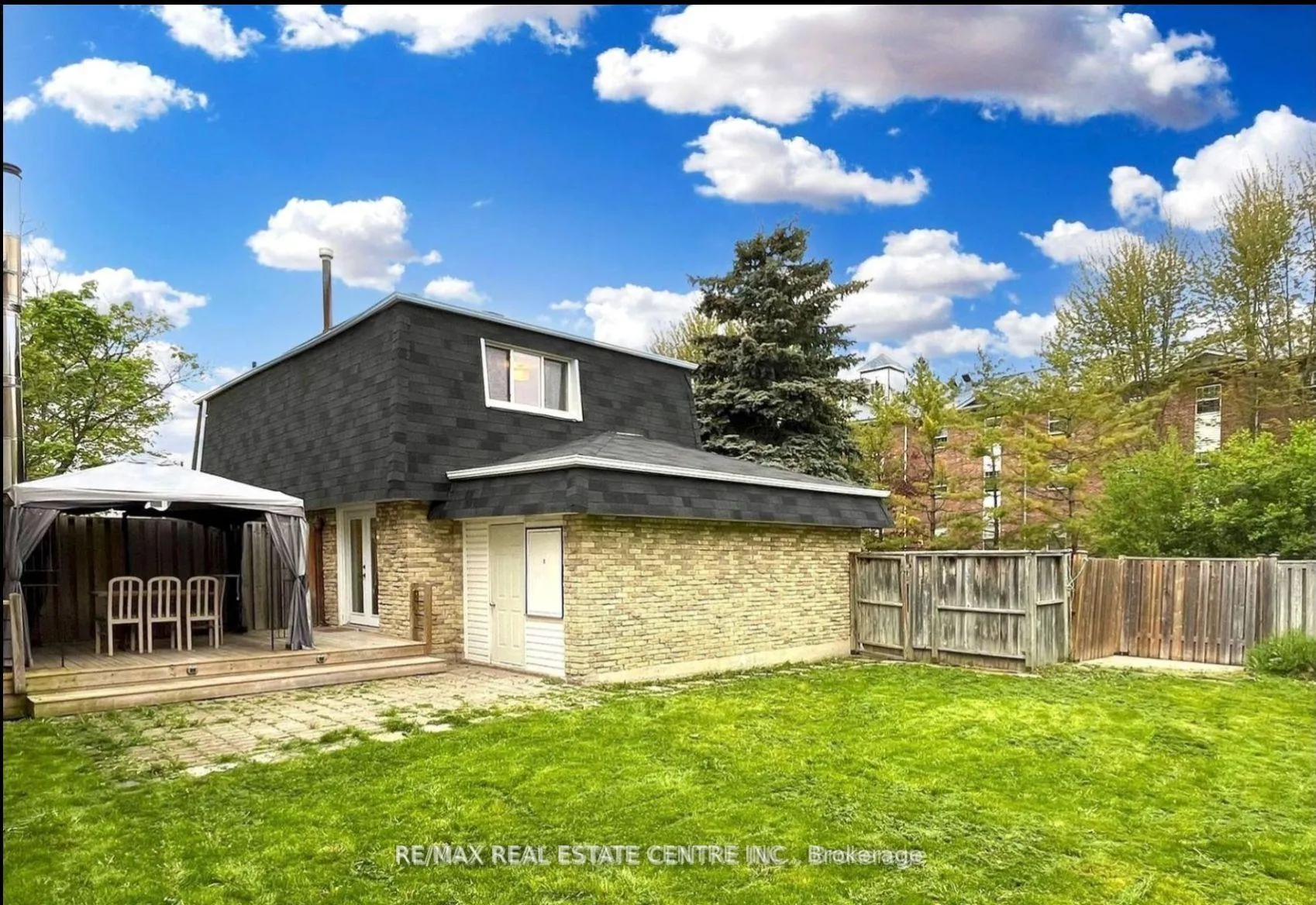Photo 2 of 25 Ivanic Court, Whitby, Pringle Creek — HOMEH