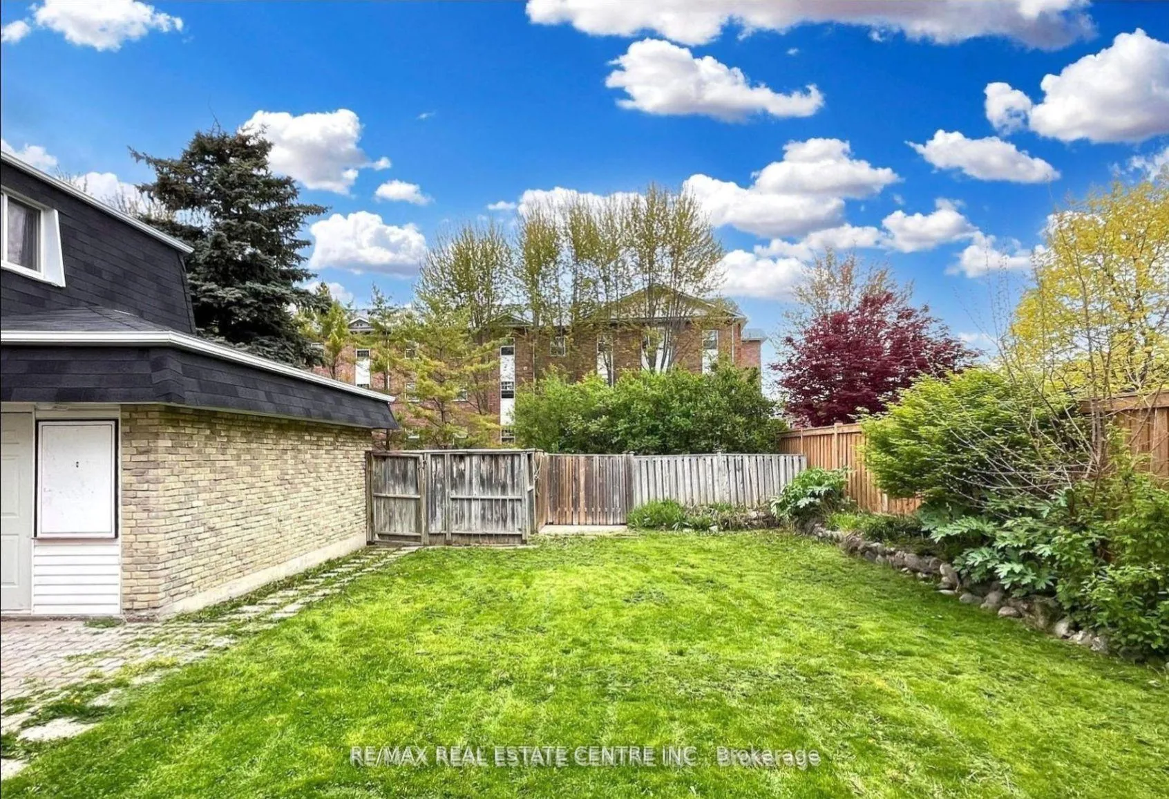 Photo 6 of 25 Ivanic Court, Whitby, Pringle Creek — HOMEH