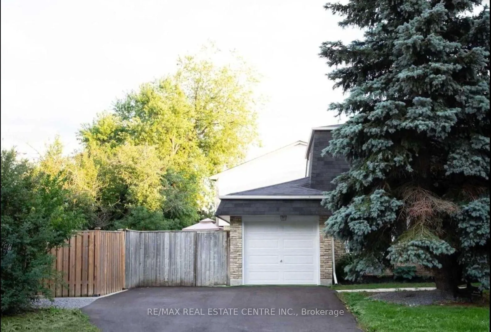 Photo 9 of 25 Ivanic Court, Whitby, Pringle Creek — HOMEH
