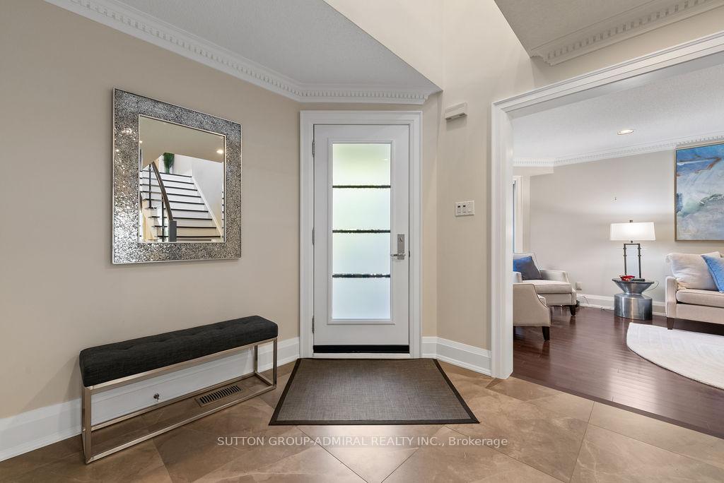 Photo 14 of 40 Joshua Court, Vaughan, Crestwood-Springfarm-Yorkhill — HOMEH