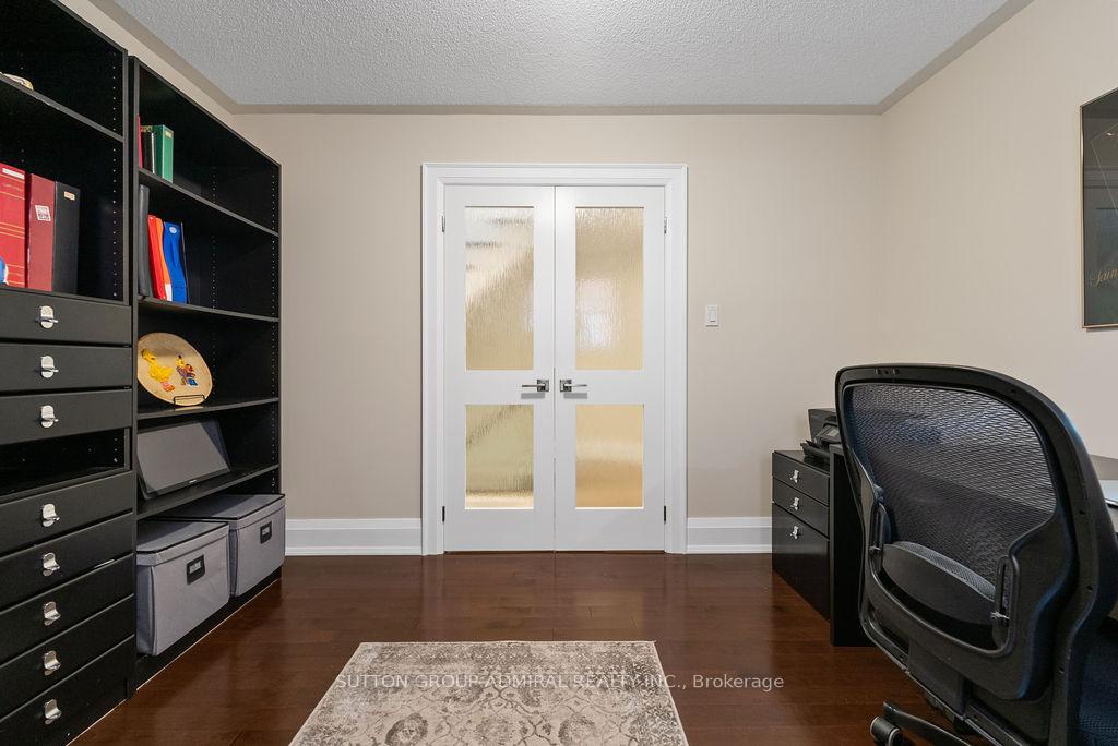 Photo 22 of 40 Joshua Court, Vaughan, Crestwood-Springfarm-Yorkhill — HOMEH