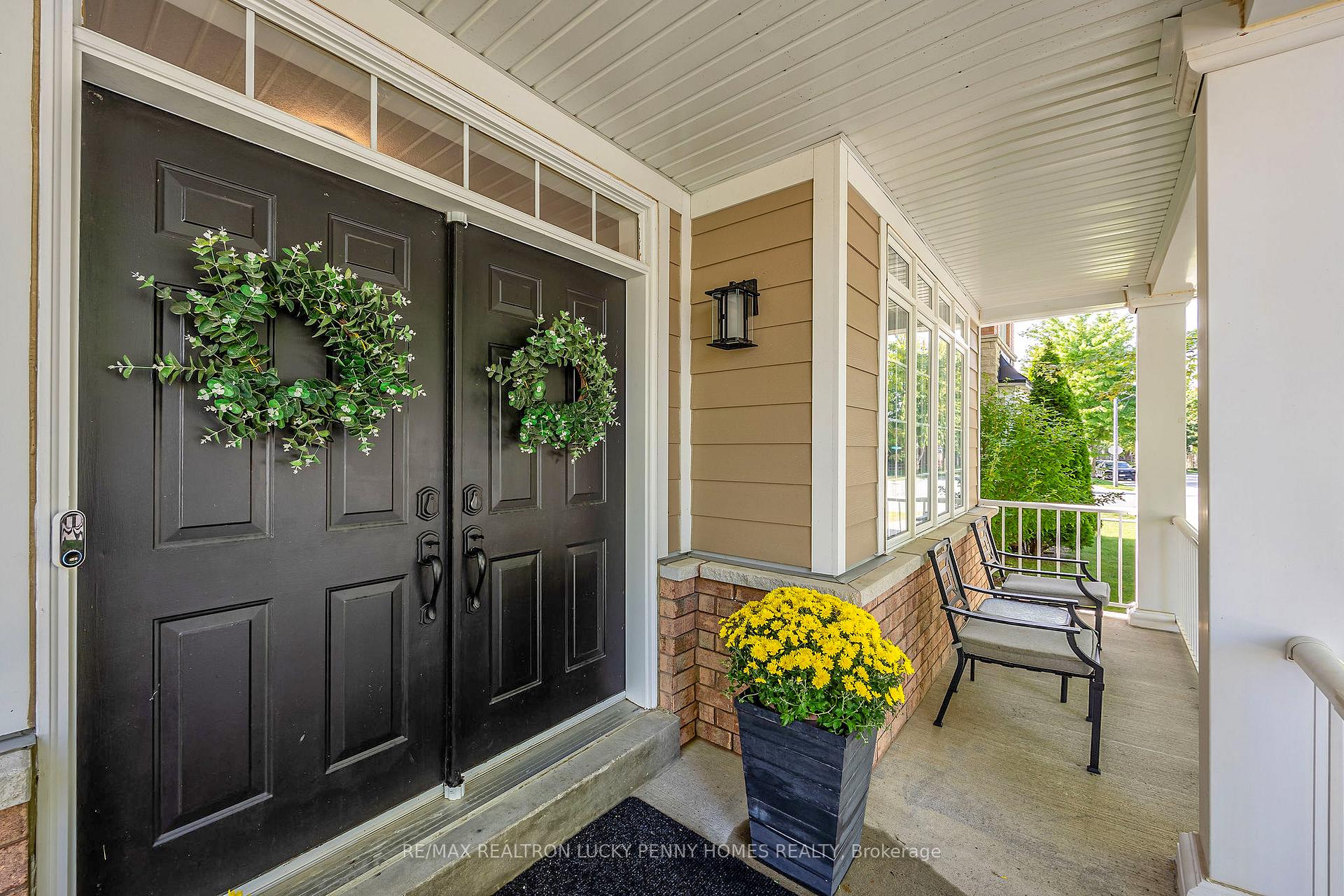 Photo 4 of 3 Maryterance Court, Markham, Cornell — HOMEH
