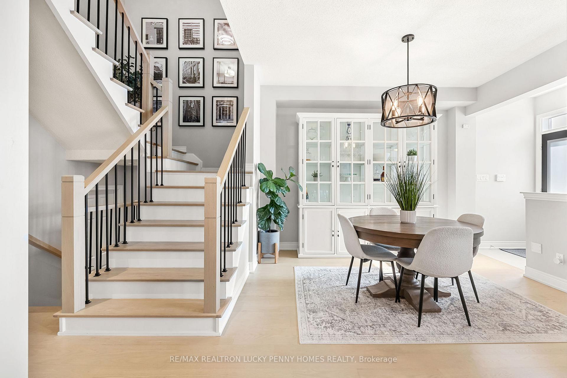 Photo 9 of 3 Maryterance Court, Markham, Cornell — HOMEH