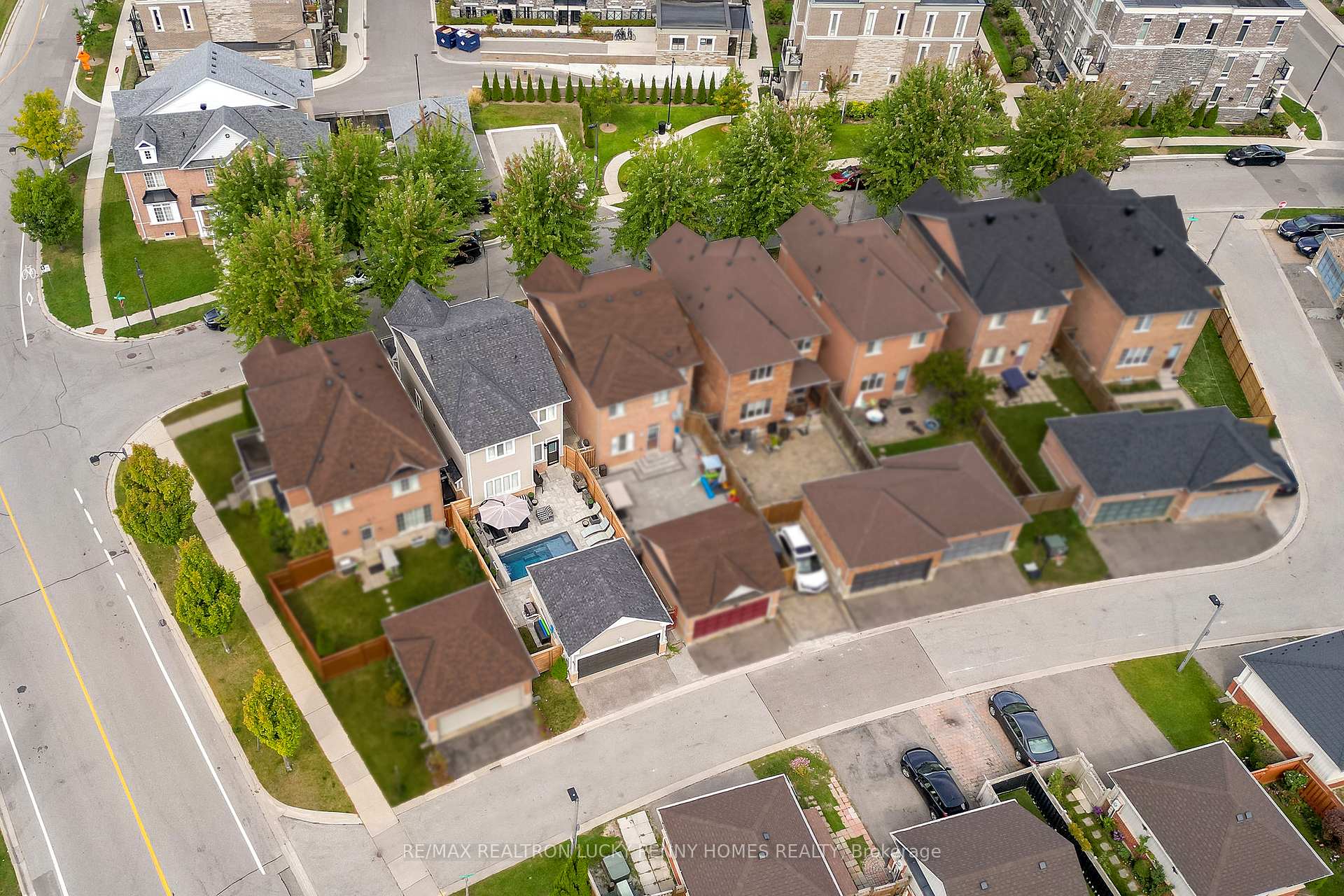 Photo 39 of 3 Maryterance Court, Markham, Cornell — HOMEH